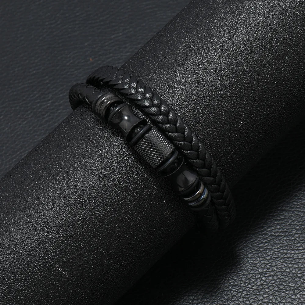 Bracelete Charm Black Couro
